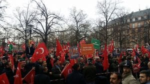 Fransalı türk gösteri, strasbourg