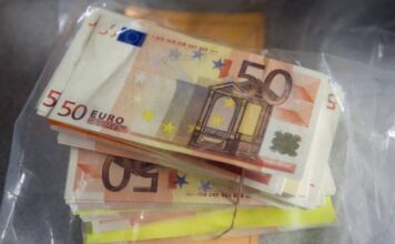 Dikkat! Yarın yeni 50 Eurolar piyasaya çıkıyor, peki eskiler ne olacak?