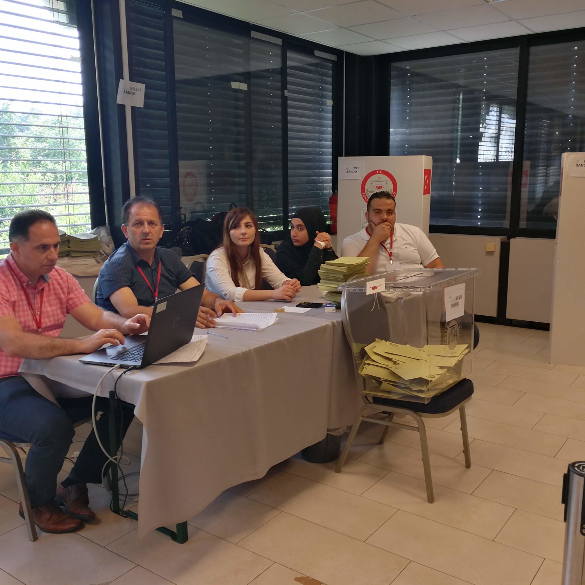 Fransa'da 24 Haziran seçimler, sandık, oy