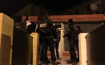 Fransa’da olaylı gece: Otomatik silahlarla ateş açtılar