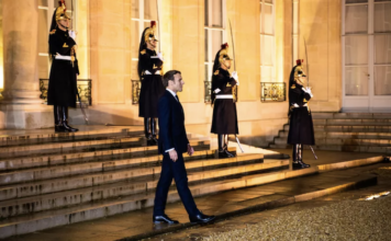Fransa’da halkın yüzde 61’i Macron’dan memnun değil