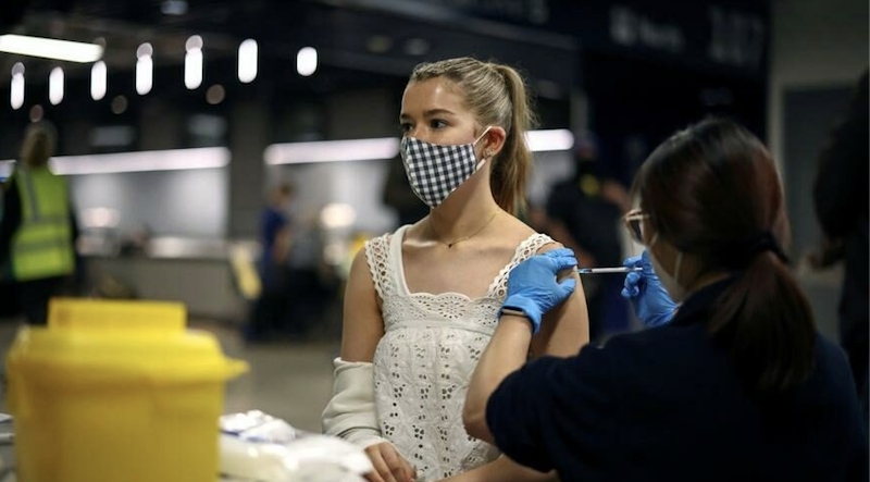 Fransa&#8217;da halka aşı çağrısı yapıldı: Aşı olun yoksa 30 milyon koronavirüs aşısı çöpe gidecek!