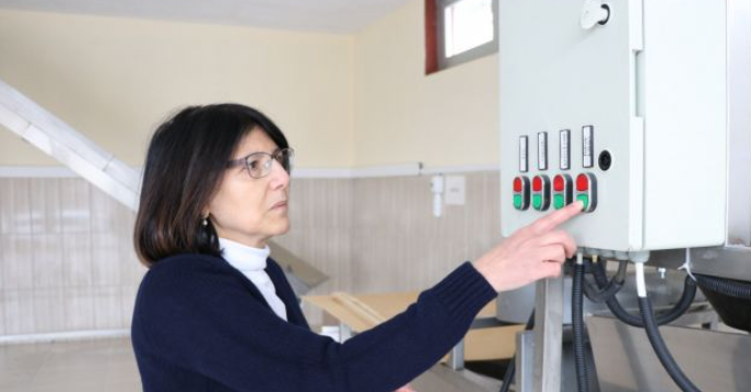 Türkiye&#8217;ye kesin dönüş yapan gurbetçi, 120 bin Euro yatırımla organik içecek fabrikası kurdu!