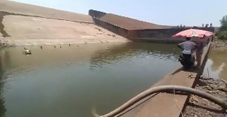 Telefonu suya düşen hükümet yetkilisi barajı boşalttırdı