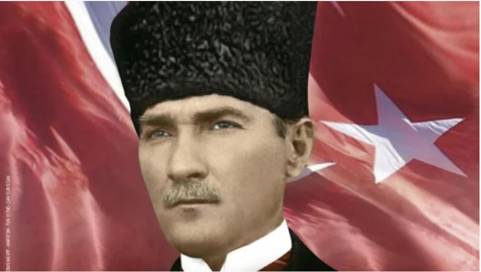 Fransız Dergisi Yazdı: &#8220;Atatürk kurdu, Erdoğan ihya etti.&#8221;