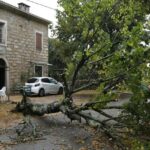 Fransa’da Şiddetli Fırtına: En Az 2 Kişi Hayatını Kaybetti, Binlerce Ev Elektriksiz Kaldı