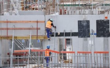 Fransa’da inşaattan malzeme çalan işçilere 10 ay hapis cezası verildi