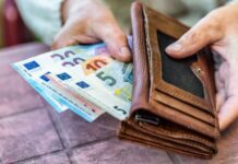 Fransa’da Emekli Maaşı Ne Kadar? 2026 Rakamları Açıklandı Fransa'da Emekli Maaşı Ne Kadar? 2026 Rakamları Açıklandı
