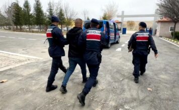 Aksaray’da Gurbetçilerin Evlerine Göz Diken Hırsız Suçüstü Yakalandı!