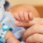 Fransa’da Anne ve Babalara 2 Aya Kadar Ek Ücretli Doğum İzni Hakkı Fransa'da Anne ve Babalara 2 Aya Kadar Ek Ücretli Doğum İzni Hakkı Yürürlüğe Girdi