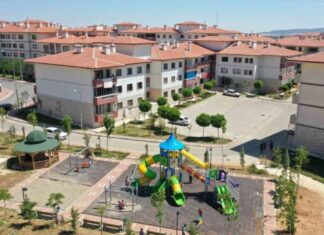 Türkiye’de Emlakçılar Umutlarını Gurbetçilere Bağladı: “Gurbetçileri Bekliyoruz” Türkiye'de Emlakçılar Umutlarını Gurbetçilere Bağladı: “Gurbetçileri Bekliyoruz”