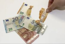 Yırtık Eurolar İçin Yeni Dönem: Bankaya Gitmeden Değiştirilebilecek Yırtık Eurolar İçin Yeni Dönem: Bankaya Gitmeden Değiştirilebilecek
