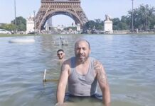 Eyfel Kulesi’nin Önündeki Süs Havuzunda Yüzen Türkler Gündem Oldu
