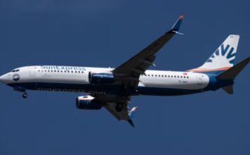 SunExpress Uçağı Fırına Döndü: Yolcular 56 Derece Sıcakta 2 Saat Mahsur Kaldı