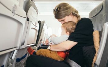 Çocuklu Ailelerden Ek Ücret Talep Eden Havayolu Şirketine Soruşturma