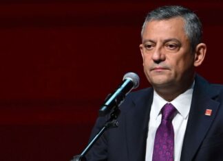 Özgür Özel CHP’ye Veda Etti: “Yeni Parti’mizi Kuruyoruz”