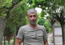 Sivaslı Gurbetçi, Atılan Kur’an-ı Kerimleri Toplayıp Müslüman Ailelere Dağıttı