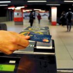 Paris’te Toplu Taşımada Banka Kartıyla Ödeme Dönemi Başlıyor